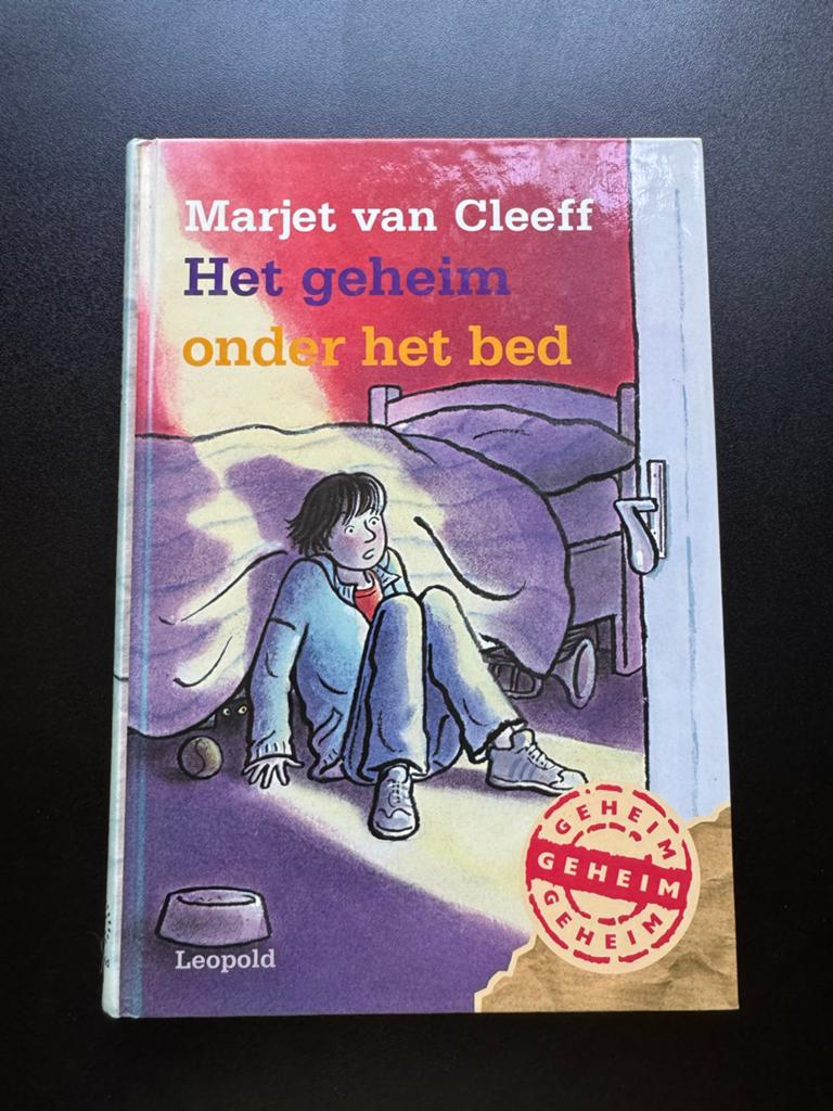 Marjet van Cleeff - Het geheim onder het bed, Ophalen, Gelezen, Fictie