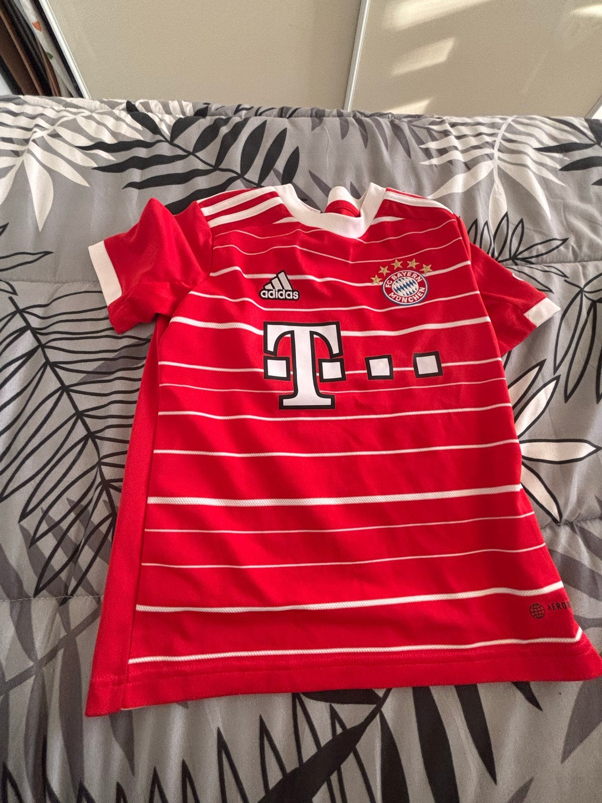 Orginele voetbal tenues kijk de beschrijving voor meer!!, Maat S, Ophalen, Nieuw, Shirt