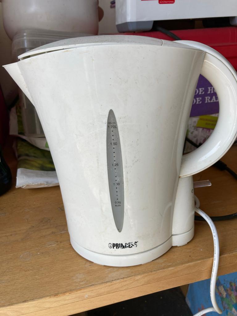 Princess waterkoker 1.7L - Wit, Witgoed en Apparatuur, Waterkokers, 1 tot 2 liter, Ophalen, Gebruikt