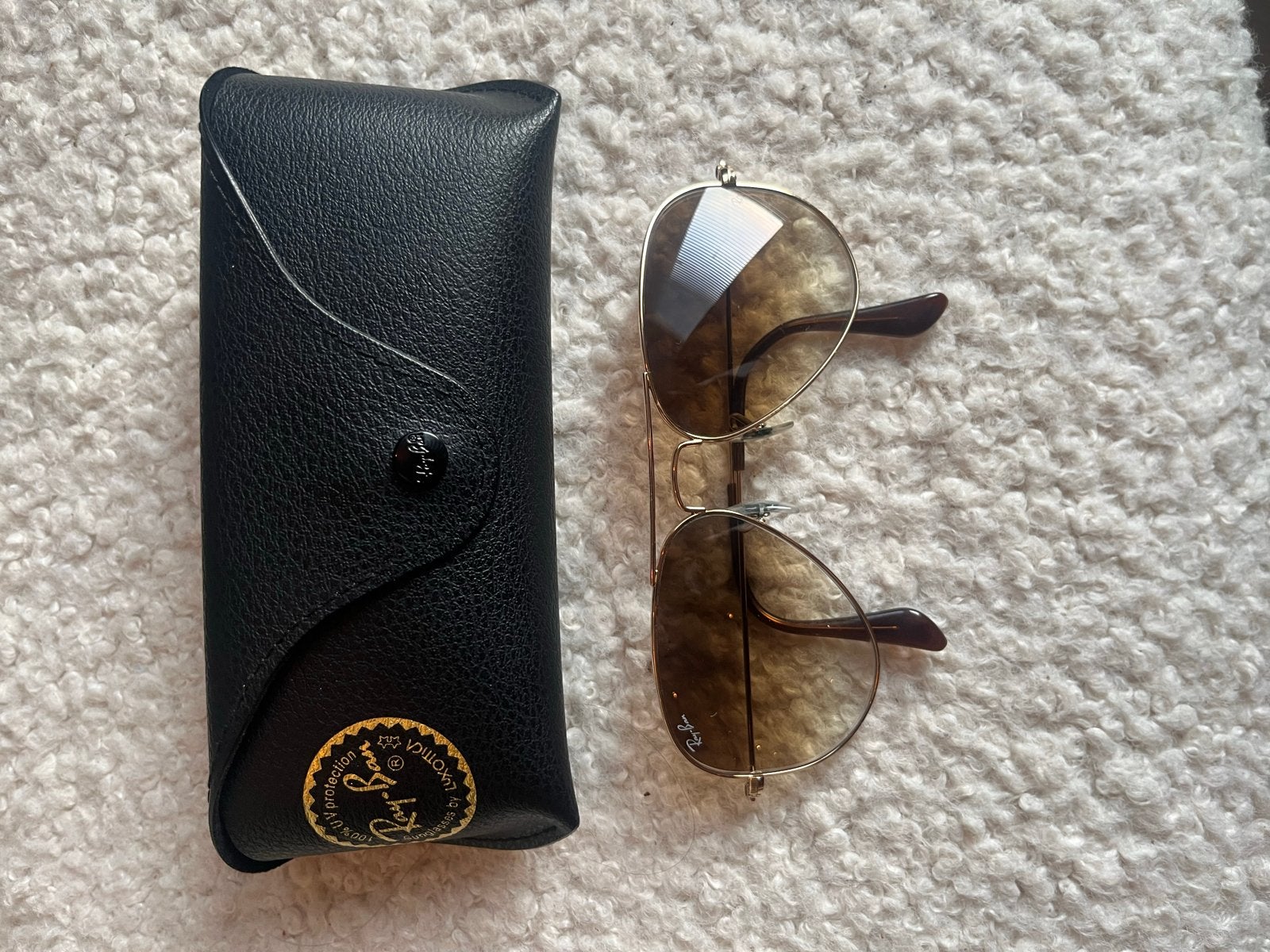 Mooie Ray-Ban Aviator zonnebril met officiële koker, Zonnebril, Bruin, Ophalen of Verzenden, Zo goed als nieuw
