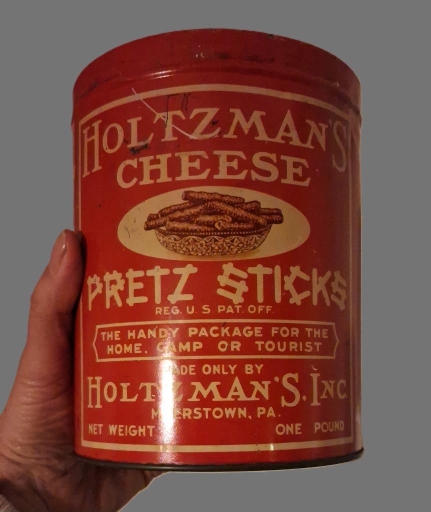 Holtzman's Inc. Cheese Pretz Sticks Tin Can Canister Blik, Verzenden, Gebruikt, Koek(jes), Overige merken