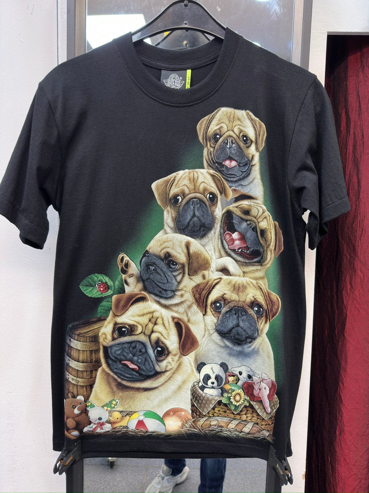 Maps hondjes t-shirt maat m glow in the dark, Ophalen of Verzenden, Zo goed als nieuw, Zwart