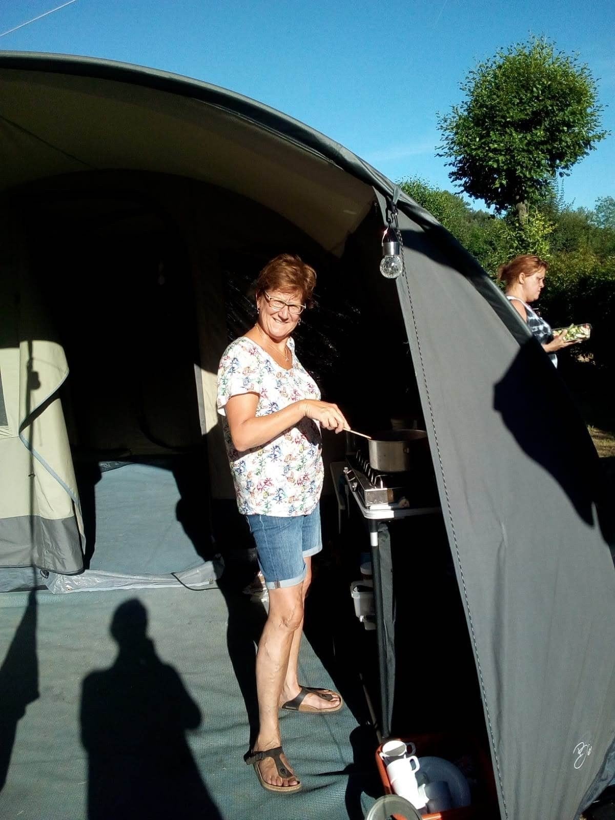 Bardani 5-persoons tent inclusief kar, Ophalen, Zo goed als nieuw, Tot en met 5