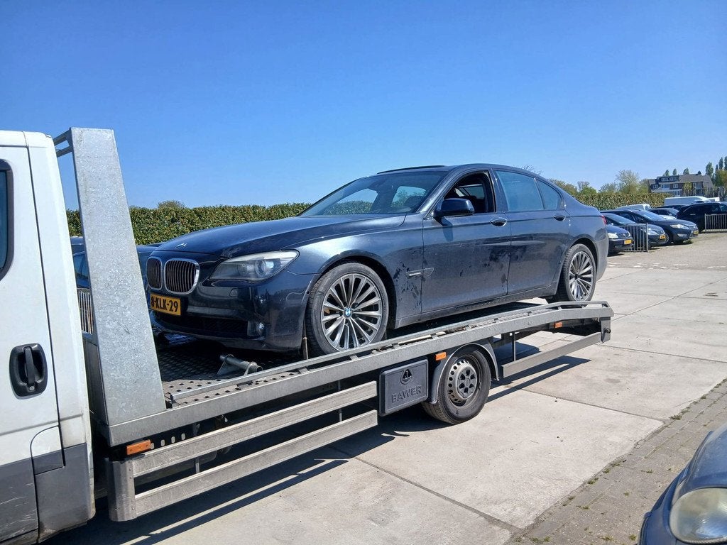 BMW 7-serie 750i Soft Close - schuifdak - 360 Camera - M-pak, Automaat, Euro 5, Achterwielaandrijving, Gebruikt