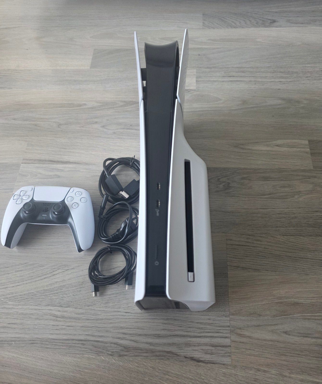 Playstation 5 Slim 1TB Disc Editie+  Lees Beschrijving Aub, Spelcomputers en Games, Playstation 5, Ophalen of Verzenden, 1-7-1 Konan, Minato-ku, Tokyo 108-0075, Japan