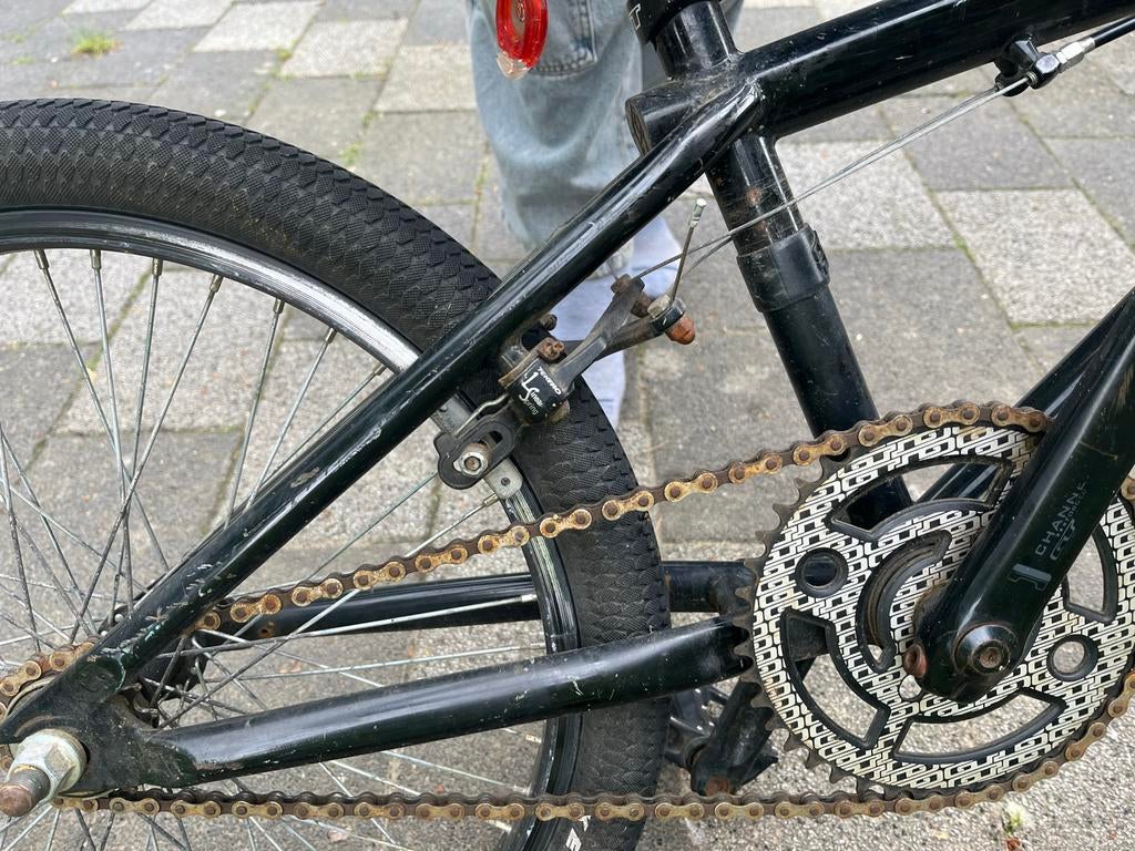 BMX fiets met goede remmen en banden, Fietsen en Brommers, Fietsen | Crossfietsen en BMX, Ophalen, Gebruikt, Staal, Velgrem