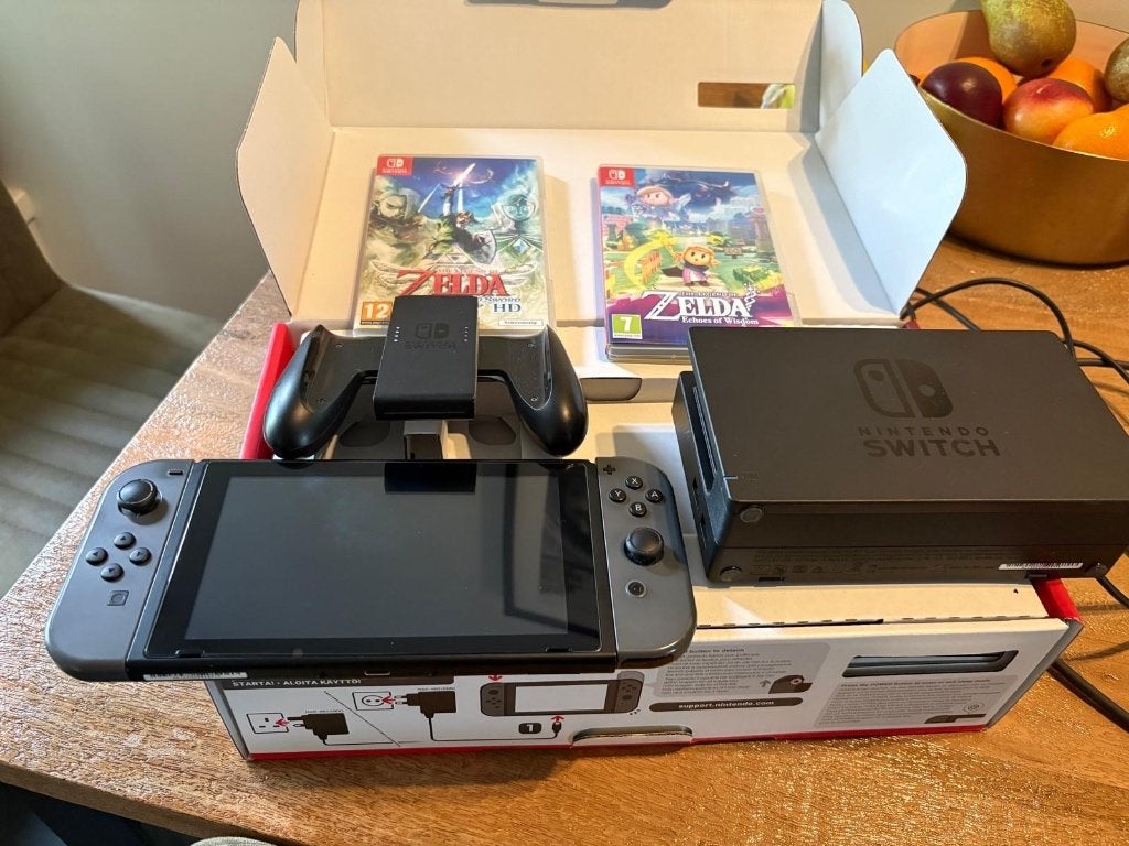 Nintendo switch, Ophalen of Verzenden, Gebruikt, Met games, Switch Original