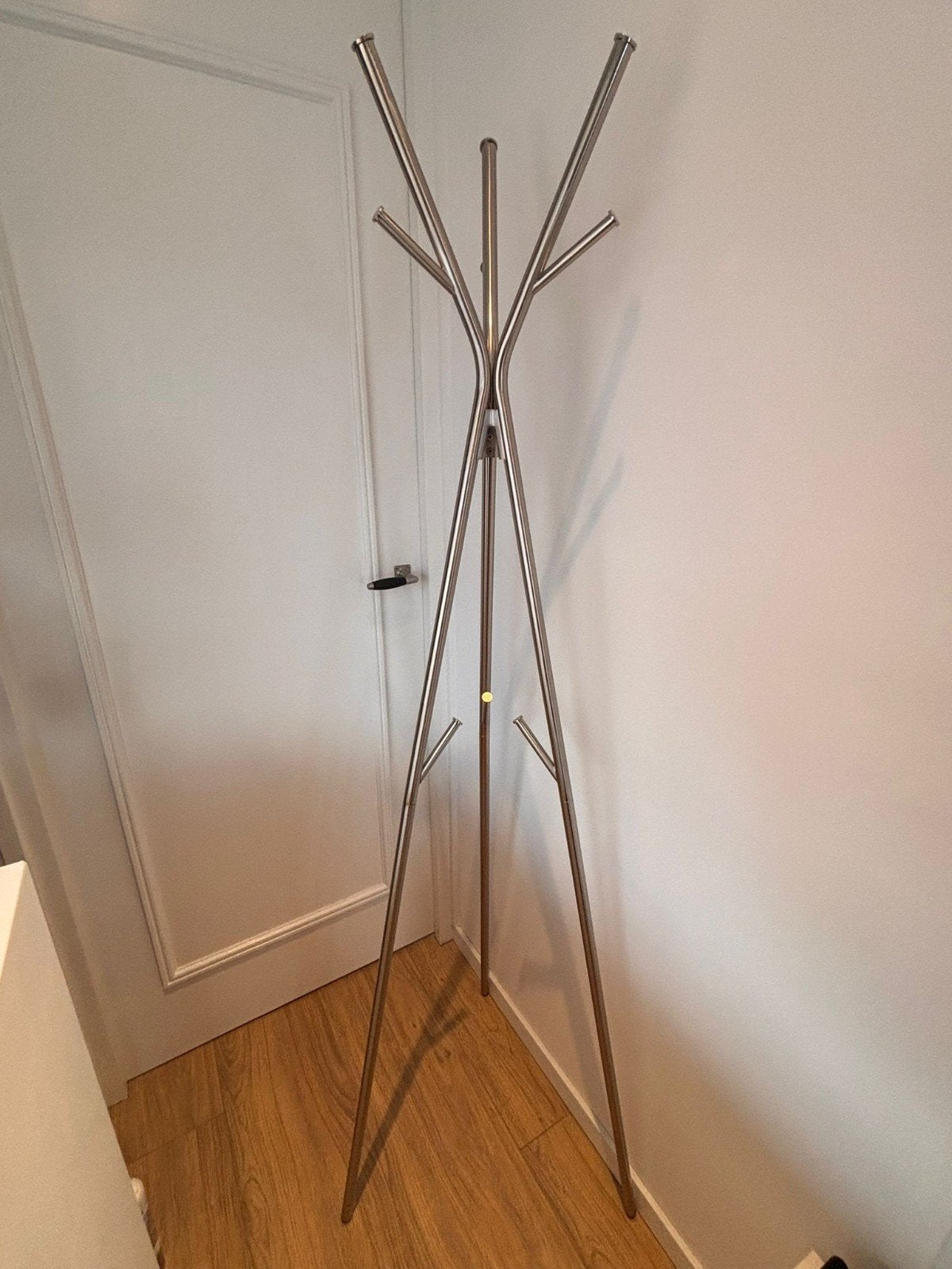 IKEA Ekrar-stijl Kapstok - Modern en Functioneel, Ophalen, Gebruikt, Metaal, Staande kapstok