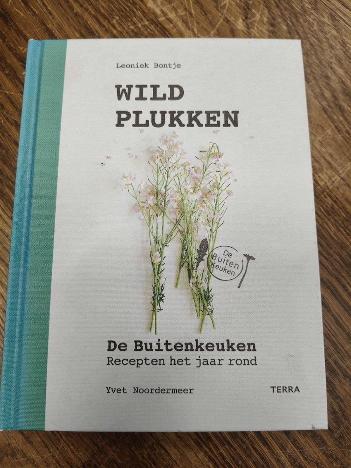 Leoniek Bontje - Wildplukken, Ophalen of Verzenden, Zo goed als nieuw, Leoniek Bontje; Yvet Noordermeer