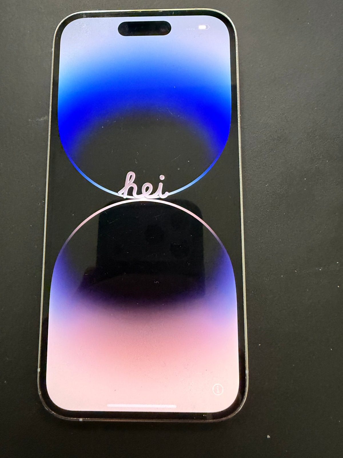 Foto 3 van iPhone 14 Pro 256GB Zilver - lichte geruikssporen