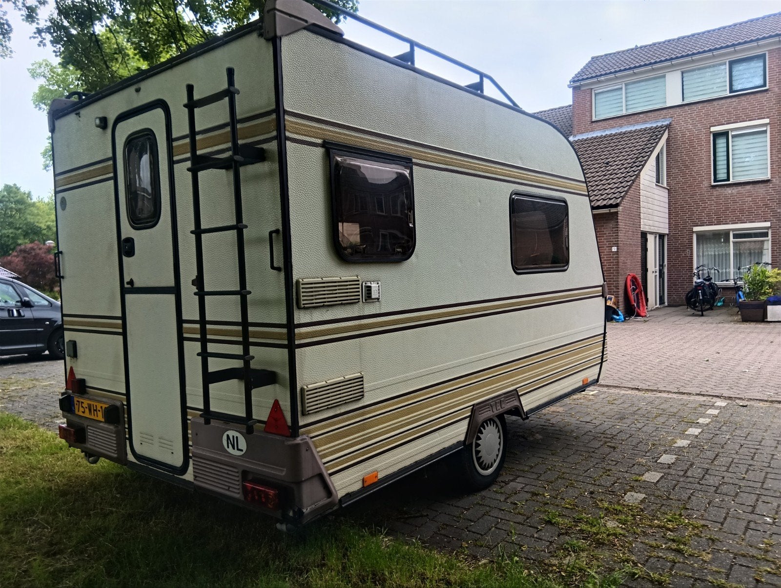 Tec mini Caravan met Safari uitstraling ✅, Omvormbare zithoek, Rondzit, Particulier, Dethleffs