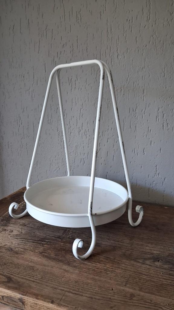 Metalen etagere wit - leuk voor hapjes of met decoratie, Huis en Inrichting, Woonaccessoires | Etagères, Ophalen of Verzenden