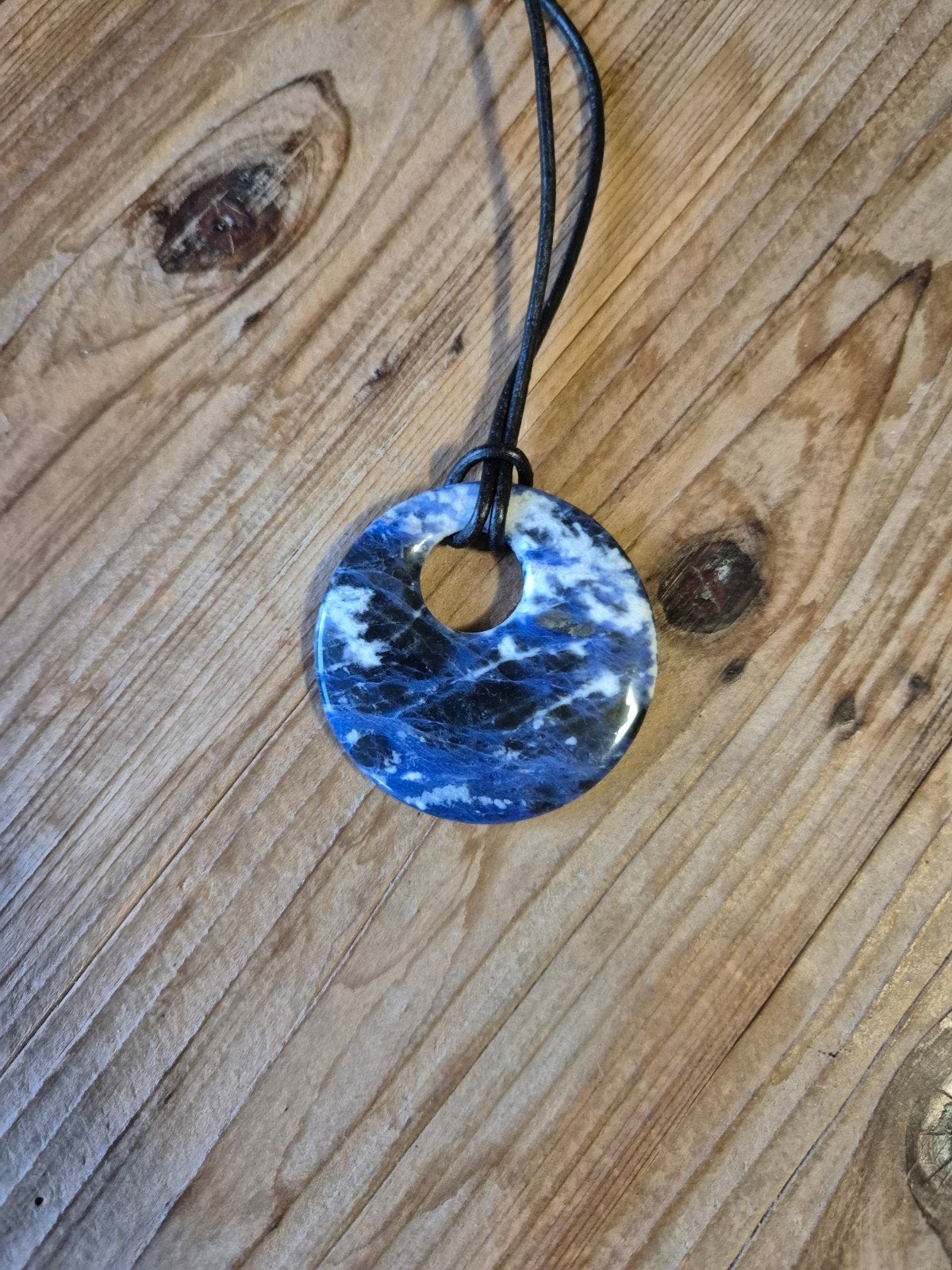 Sodalite Hanger Ketting - Blauw/Wit Steen, Blauw, Ophalen of Verzenden, Zo goed als nieuw, Steen of Mineraal