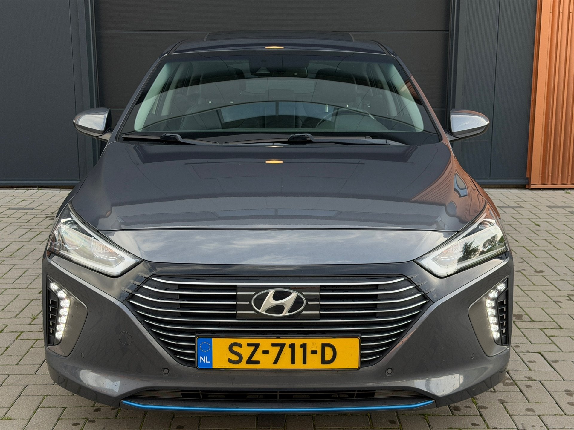 Hyundai IONIQ 1.6 GDi Premium|Full Option|Pano|Stoelkoeling/, Auto's, Gebruikt, Bedrijf, Hybride Elektrisch/Benzine, 29 km/l