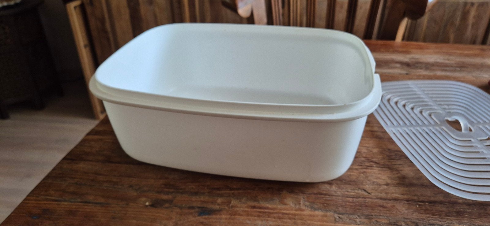 Ikea Broodbak met zeefbak en ontluchting in deksel, Gebruikt, IKEA, Kunststof, Ophalen of Verzenden