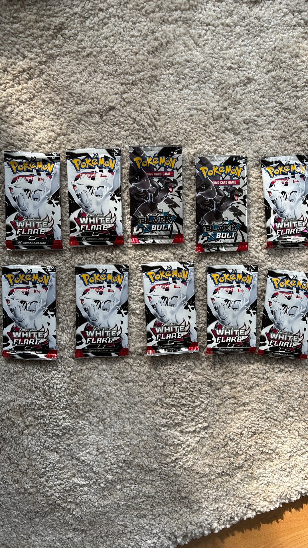 Lege Pokémon Black Bolt en White Flare boosterpacks, Ophalen of Verzenden, Gebruikt