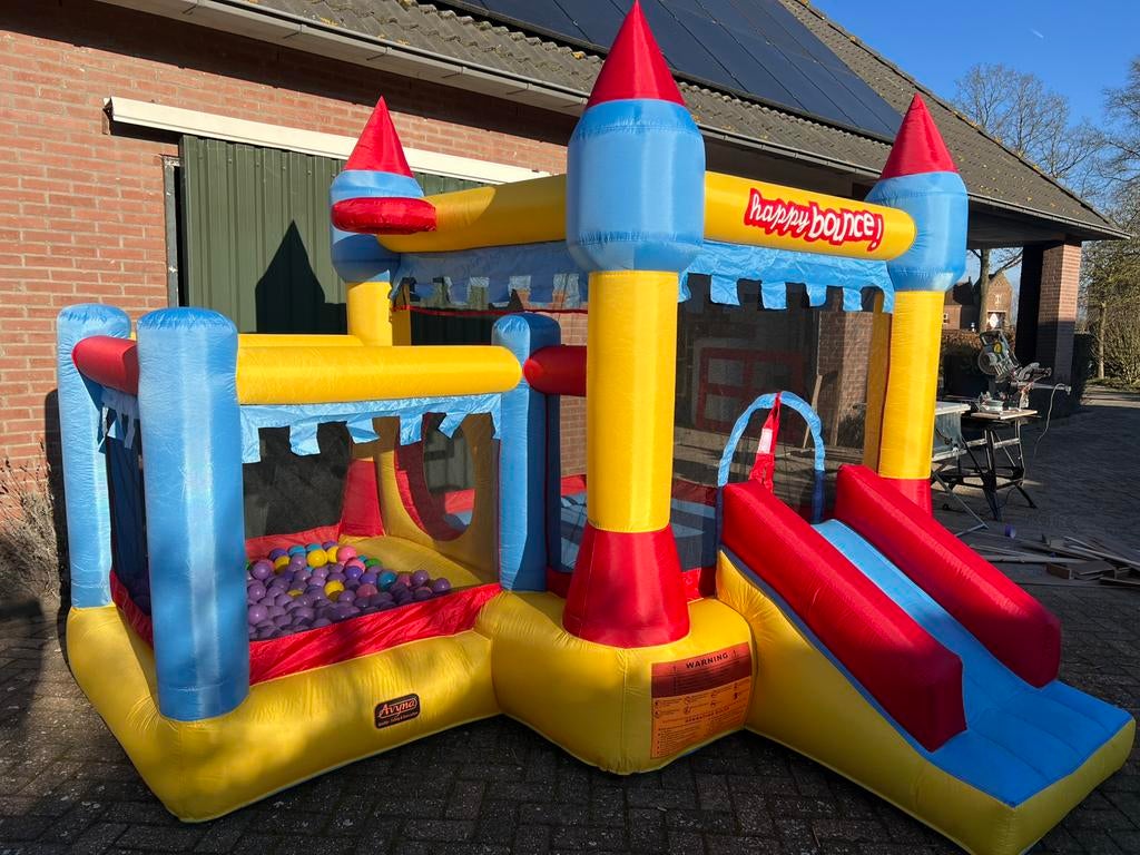 Groot springkussen te huur ideaal voor de kleintjes!, Kinderen en Baby's, Speelgoed | Buiten | Springkussens, Zo goed als nieuw
