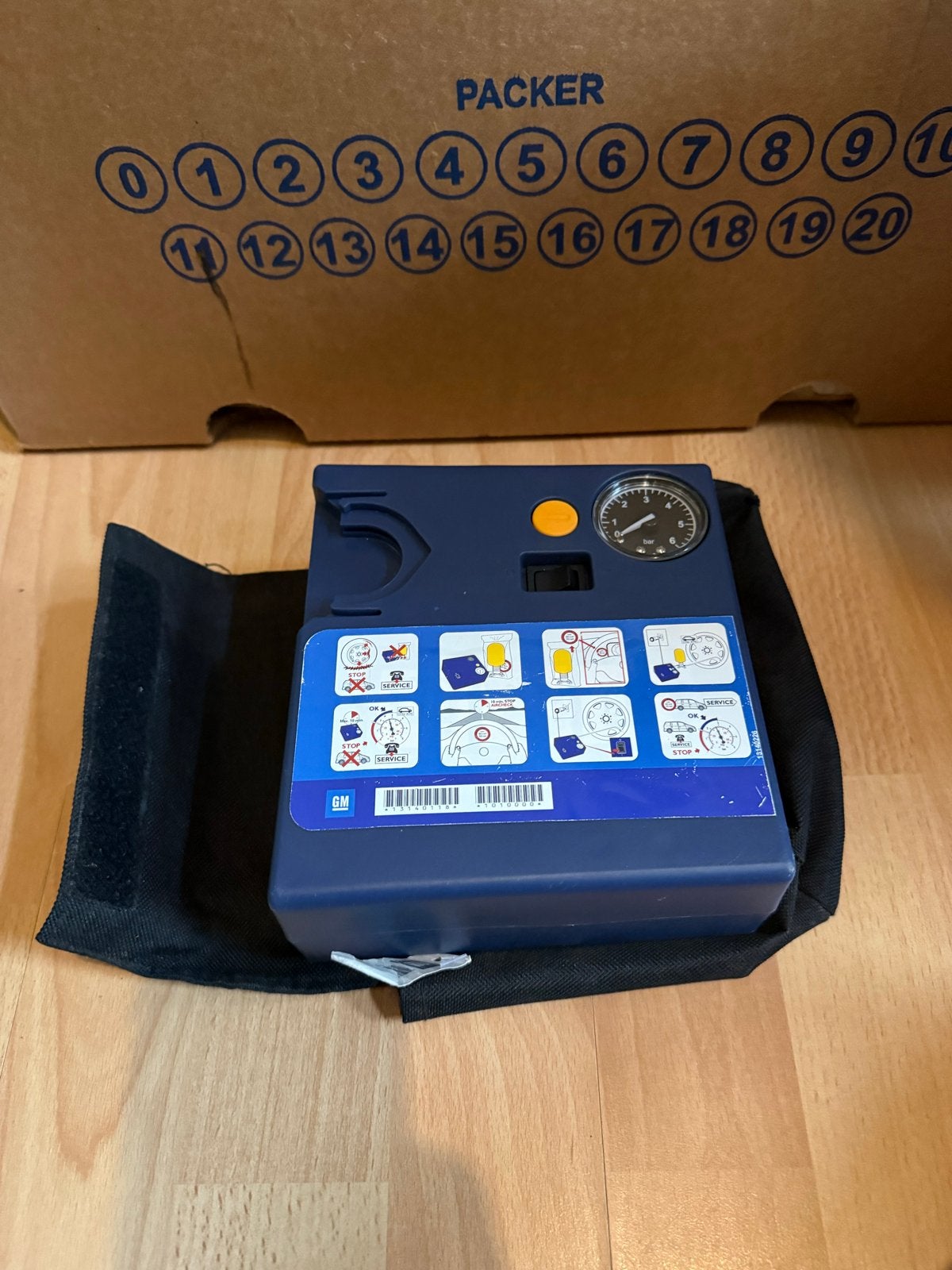 Banden compressor auto stekker, Gebruikt, Ophalen of Verzenden, Minder dan 200 liter/min, Minder dan 6 bar