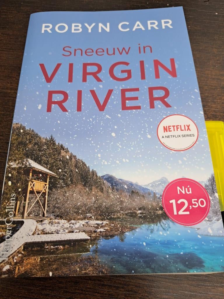 Sneeuw in Virgin River - Robyn Carr (Netflix serie), Ophalen of Verzenden, Zo goed als nieuw, Robyn Carr, Amerika