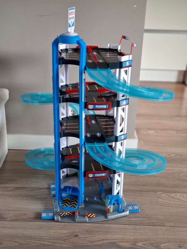 Bosch Service Parkeergarage met Spiraalbaan, Ophalen