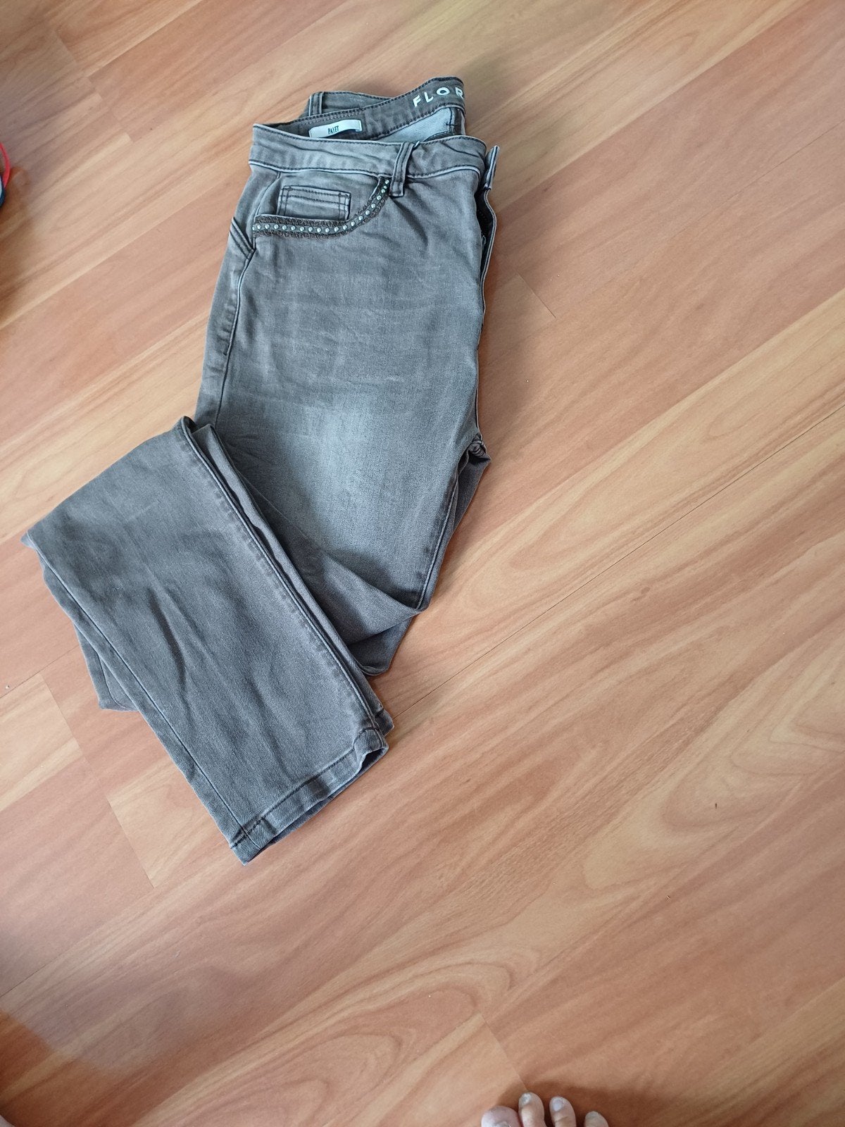 merk florez mt 32 bruine broek, Overige kleuren, Ophalen of Verzenden, Zo goed als nieuw, W30 - W32 (confectie 38/40)