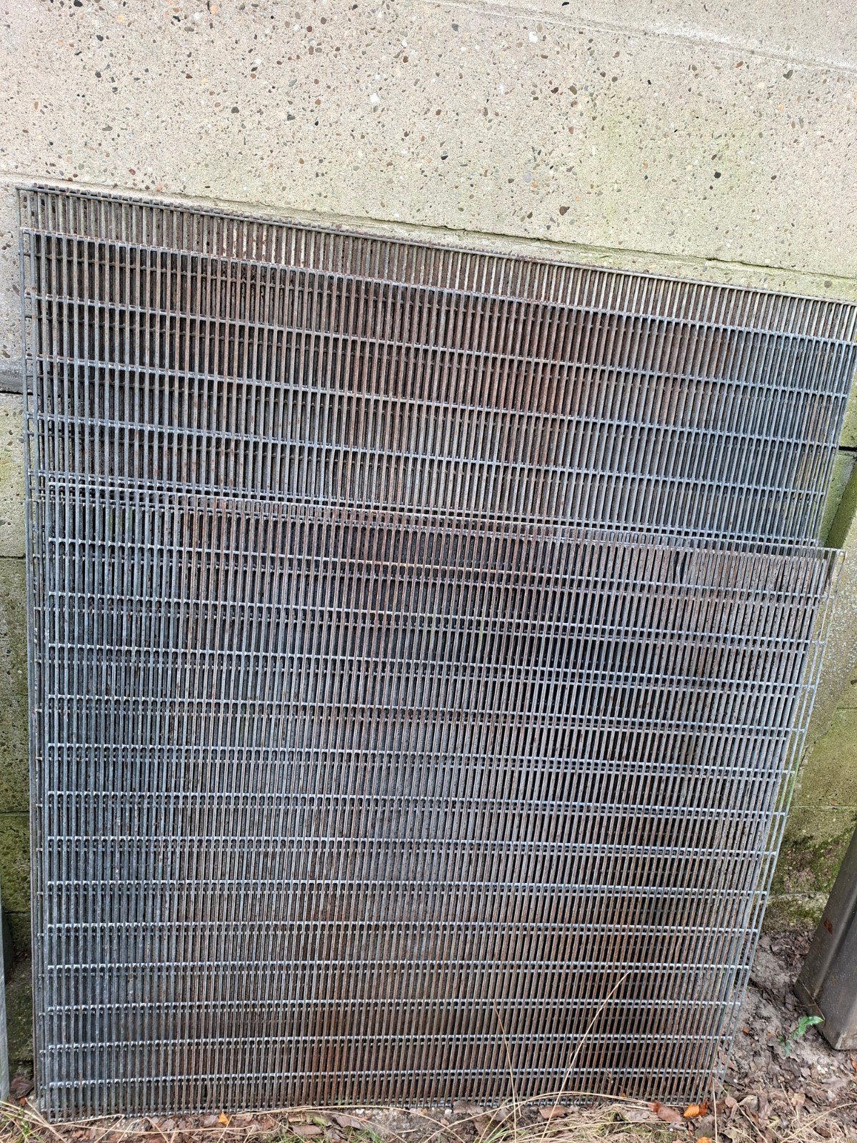 Metalen roosters - Ideaal voor diverse toepassingen, Tuin en Terras, Ophalen, Gebruikt