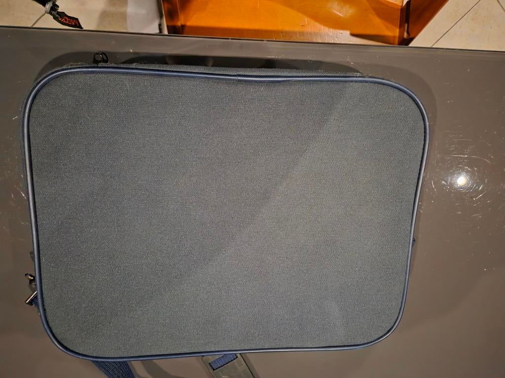 Donkergroene laptoptas met schouderband, Ophalen of Verzenden, Aktetas