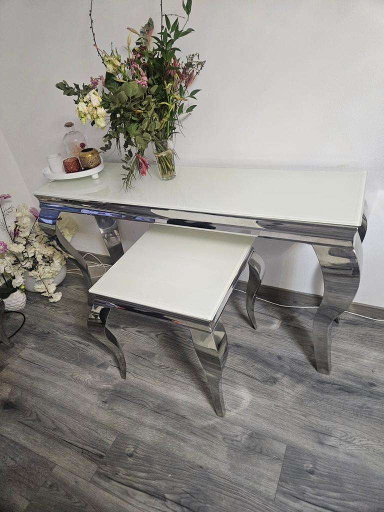 .Tafelmeubel showtafel, Huis en Inrichting, Tafels | Eettafels, Minder dan 50 cm, 50 tot 100 cm, Ophalen of Verzenden, Zo goed als nieuw