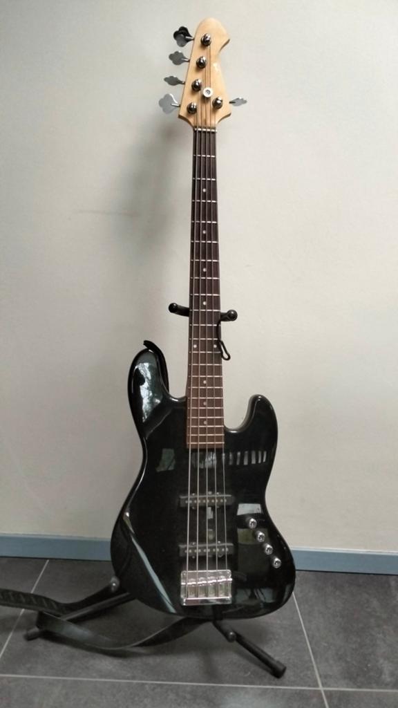 Complete Basgitaar Set: London City, Thomann, Boeken, Muziek en Instrumenten, Ophalen of Verzenden, Gebruikt, Elektrisch, 5-snarig