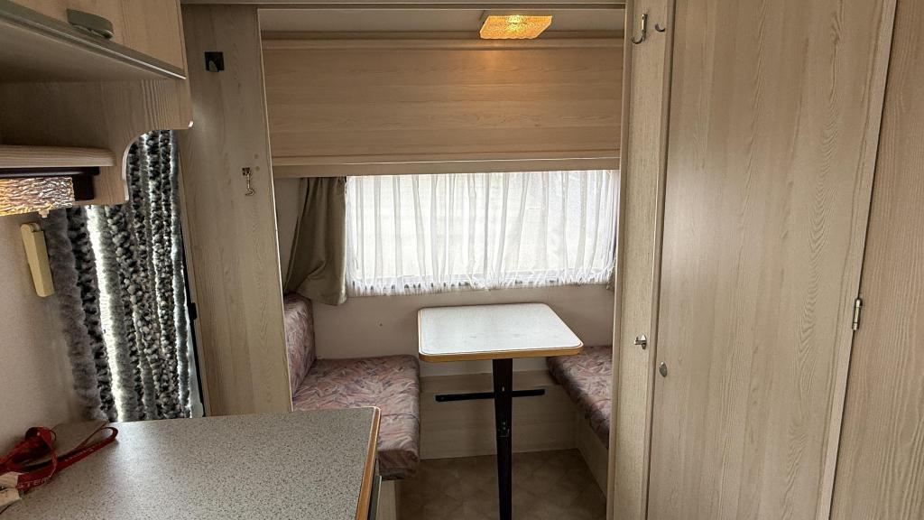 Knaus Country 395 TK bouwjaar 1994 met voortent en luifel, Overige typen, Bedrijf, Luifel, 500 - 750 kg