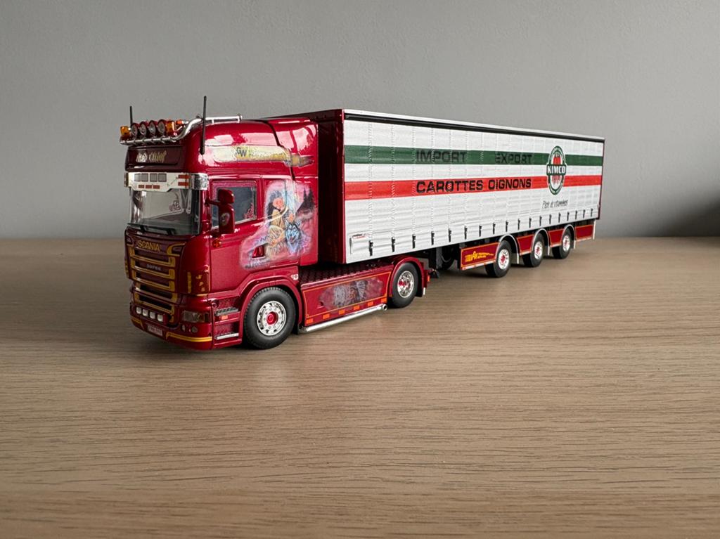 VGW Transport Scania R-Serie 580 V8 Topline RED Chief Kimco, Hobby en Vrije tijd, Modelauto's | 1:50, Ophalen, Nieuw, Bus of Vrachtwagen