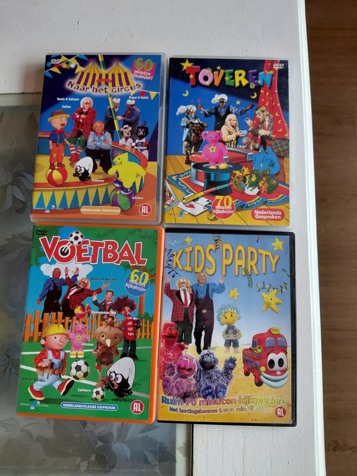 Leuke set 4 kinder-DVD's (o.a. Bassie & Adriaan, Jellabies)., Cd's en Dvd's, Gebruikt, Alle leeftijden, Tv-serie, Ophalen of Verzenden