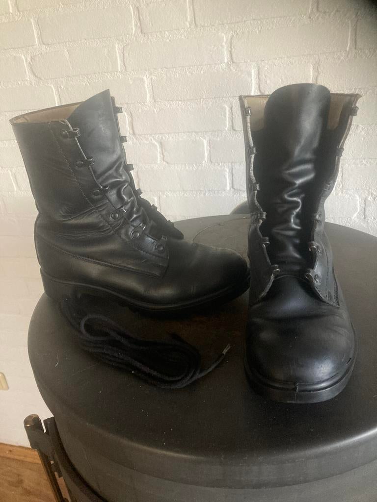 legerkisten zwart, Ophalen of Verzenden, Landmacht, Nederland, Kleding of Schoenen