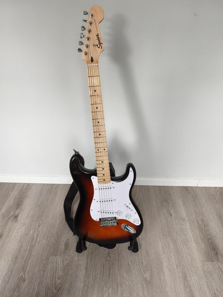Squier Sonic Stratocaster Pack 2TSB - Complete Gitaar Set, Ophalen, Fender, Met versterker, Zo goed als nieuw