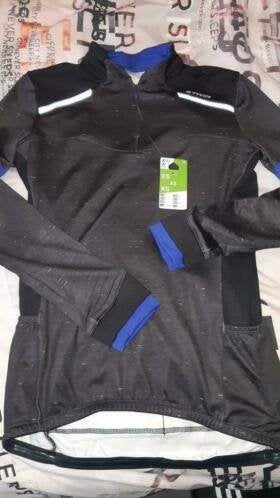 NIEUW Wielrenshirt, lange mouw, lekker warm, XS = 170-176, Kinderen en Baby's, Ophalen of Verzenden, Nieuw, Jongen of Meisje, Sport- of Zwemkleding