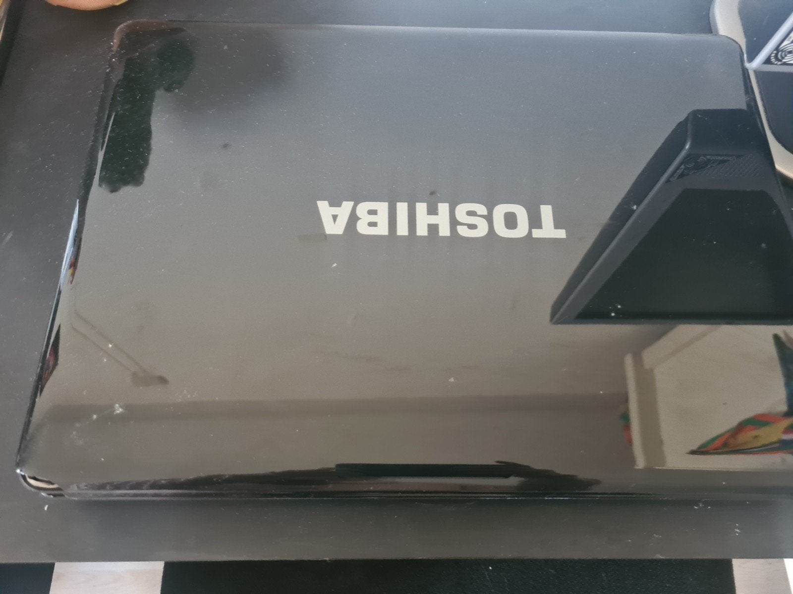 Toshiba laptop met kleine schade aan hoek, Ophalen of Verzenden, Gebruikt, Toshiba