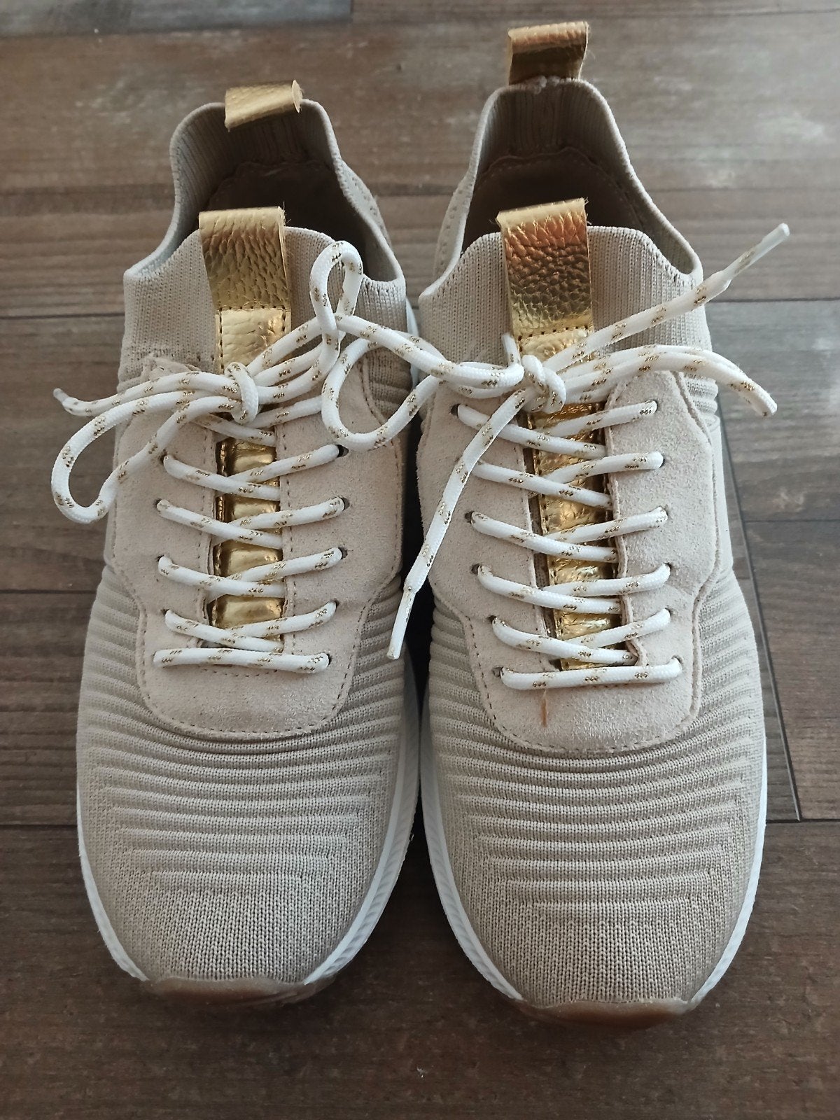 mooie Hush Puppies sneakers, Beige, Ophalen of Verzenden, Hush Puppies, Sneakers of Gympen