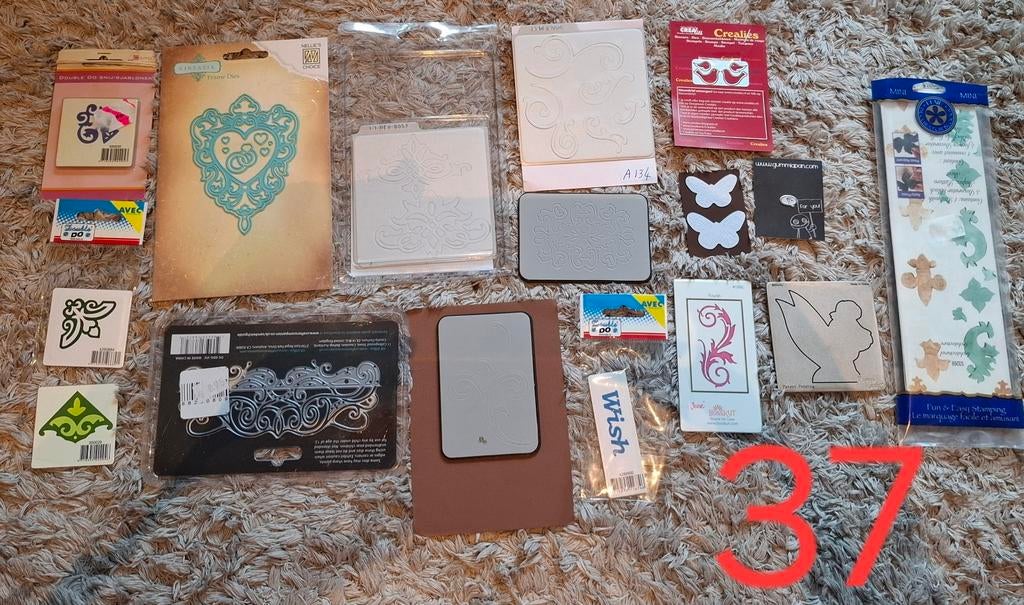 Diverse snijmallen, ponsen grotendeels nieuw, Ophalen, Clearstamp
