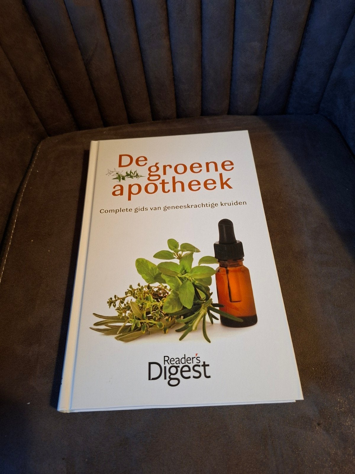 De Groene Apotheek Complete gids van geneeskrachtige kruiden, Ophalen of Verzenden, Zo goed als nieuw, Kruiden en Alternatief