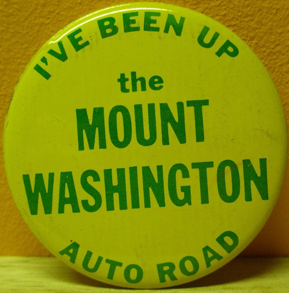 Grote button Mount Washington USA Auto Road, Ophalen of Verzenden, Zo goed als nieuw, Transport, Button