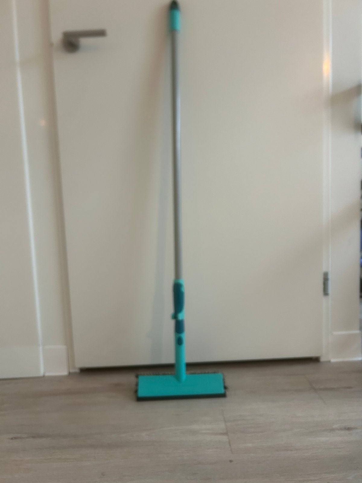 Leifheit raamwisser met borstel, Huis en Inrichting, Schoonmaakartikelen, Verzenden, Bezem of Borstel
