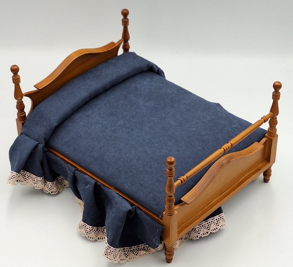 Bed van Glenowen voor het poppenhuis, Ophalen of Verzenden, Gebruikt, Poppenhuis