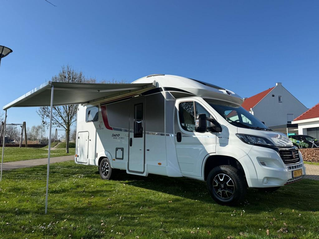 Burstner Ixeo Time 2018 | Automaat | Levelsysteem | 2X Airco, Caravans en Kamperen, Campers, Automaat, Fiat, Bedrijf, Diesel
