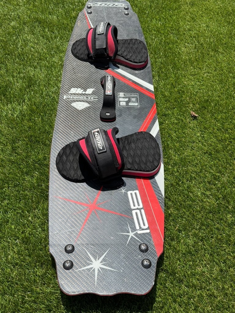 F-one SK8 128, Ophalen, Gebruikt, Twintip, Kiteboard