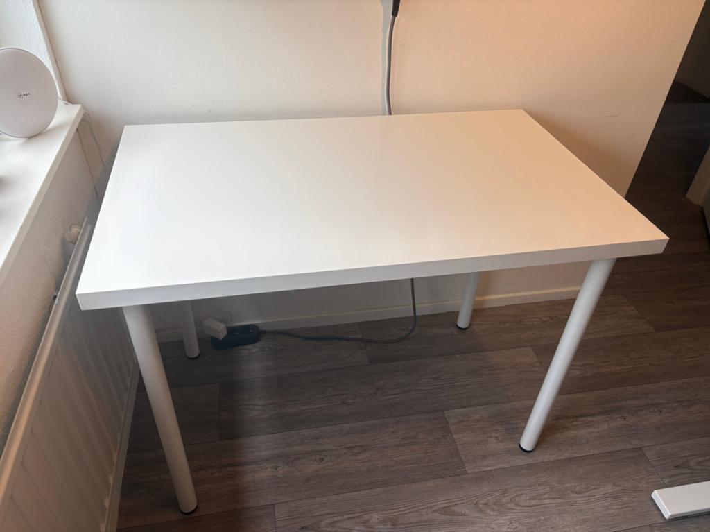 Bureau / tafel 100x60 wit IKEA, Ophalen, Zo goed als nieuw