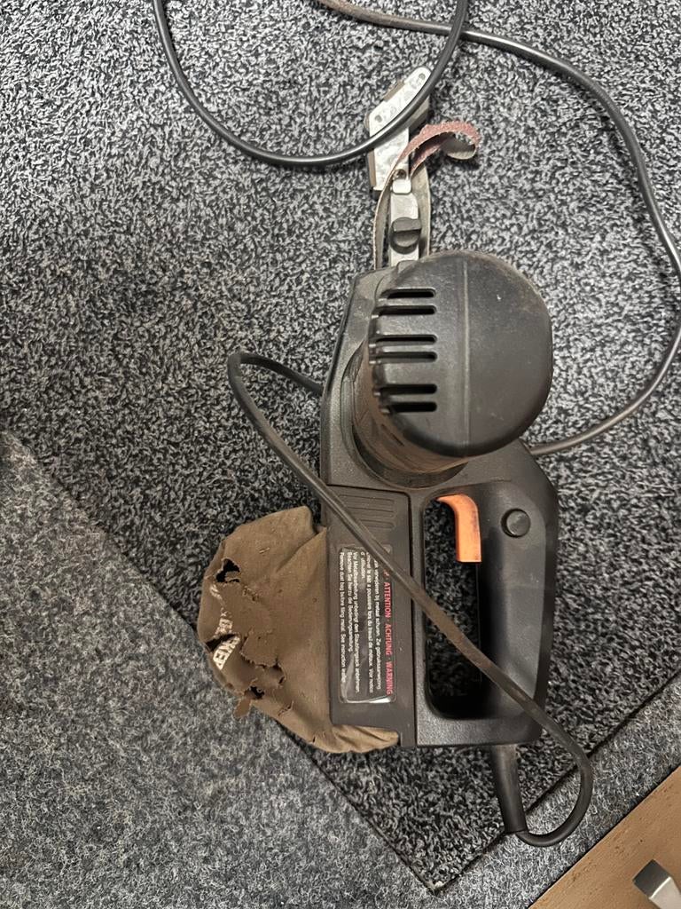 Black& Decker electrische vijl, Ophalen of Verzenden, Zo goed als nieuw, Minder dan 600 watt, Vlakschuurmachine