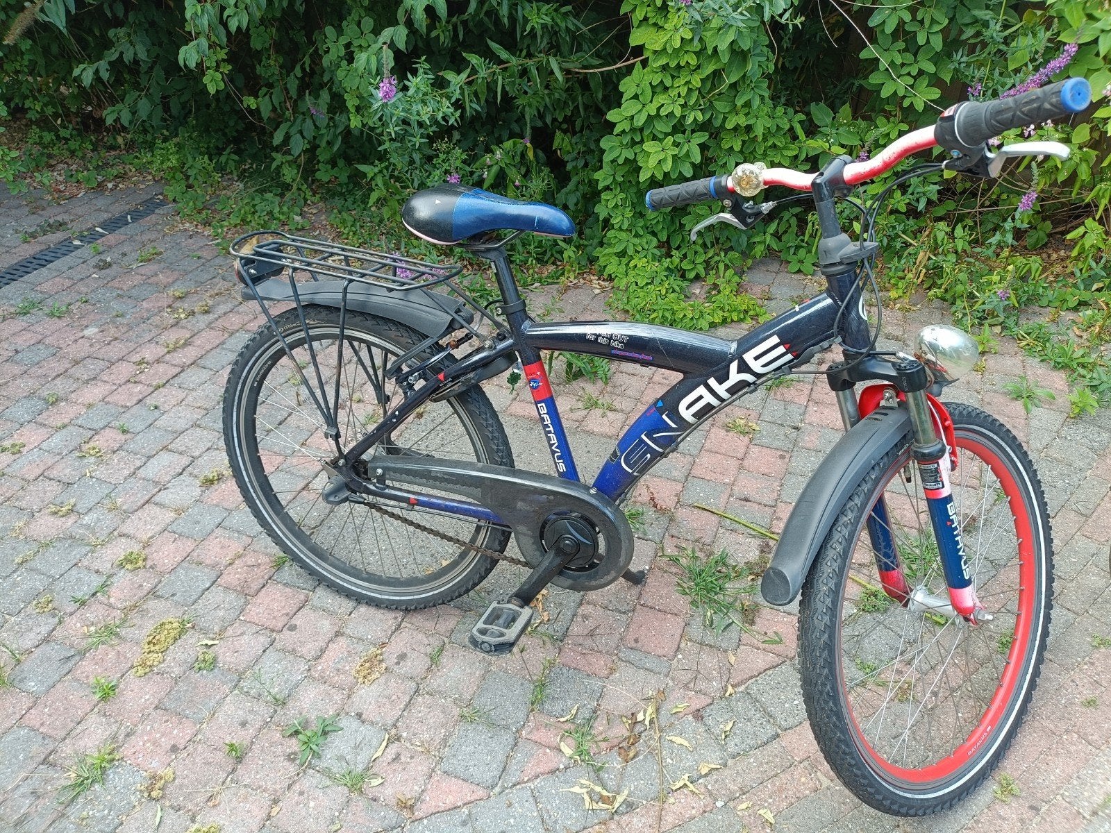 Snake kinderfiets - 24 inch - Gebruikt, Fietsen en Brommers, Fietsen | Kinderfietsjes, Ophalen, 20 inch of meer, Gebruikt, Velgrem