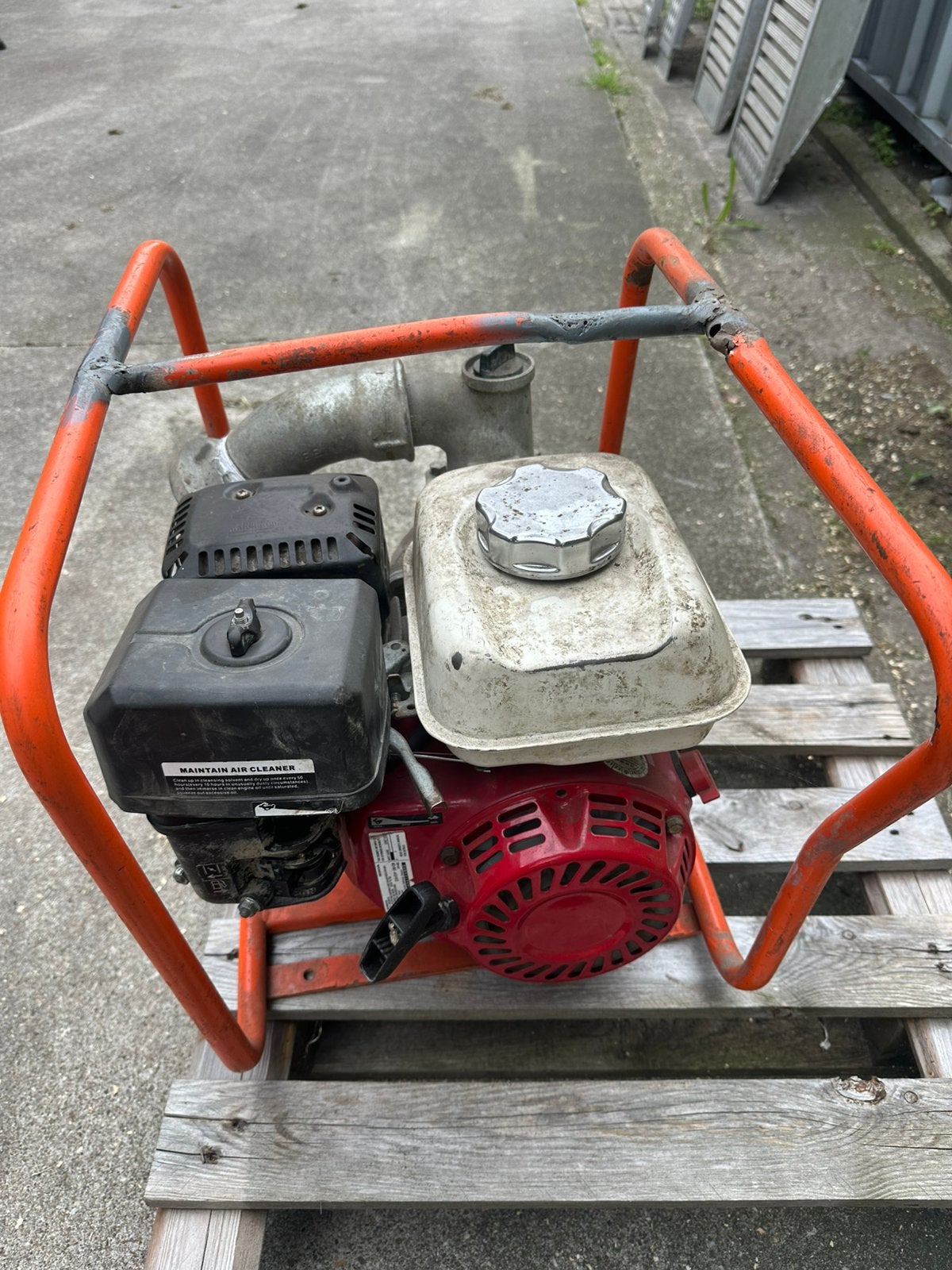 Koshin  vuilwaterpomp, Ophalen, Zo goed als nieuw, Benzinemotor, 1800 rpm of meer