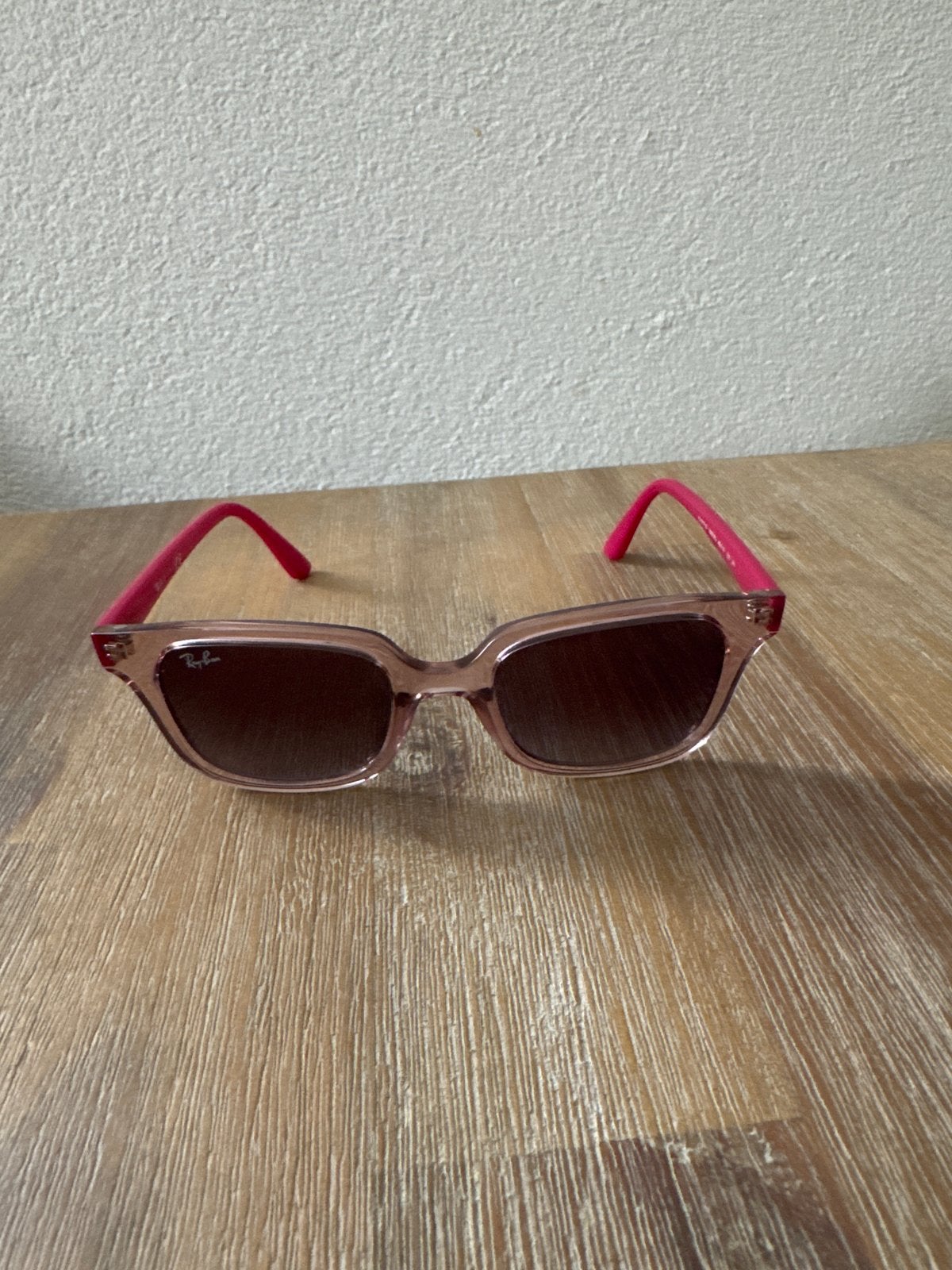 Ray-Ban zonnebril roze/bruin, zo goed als nieuw, Kinderen en Baby's, Ophalen of Verzenden, Zo goed als nieuw