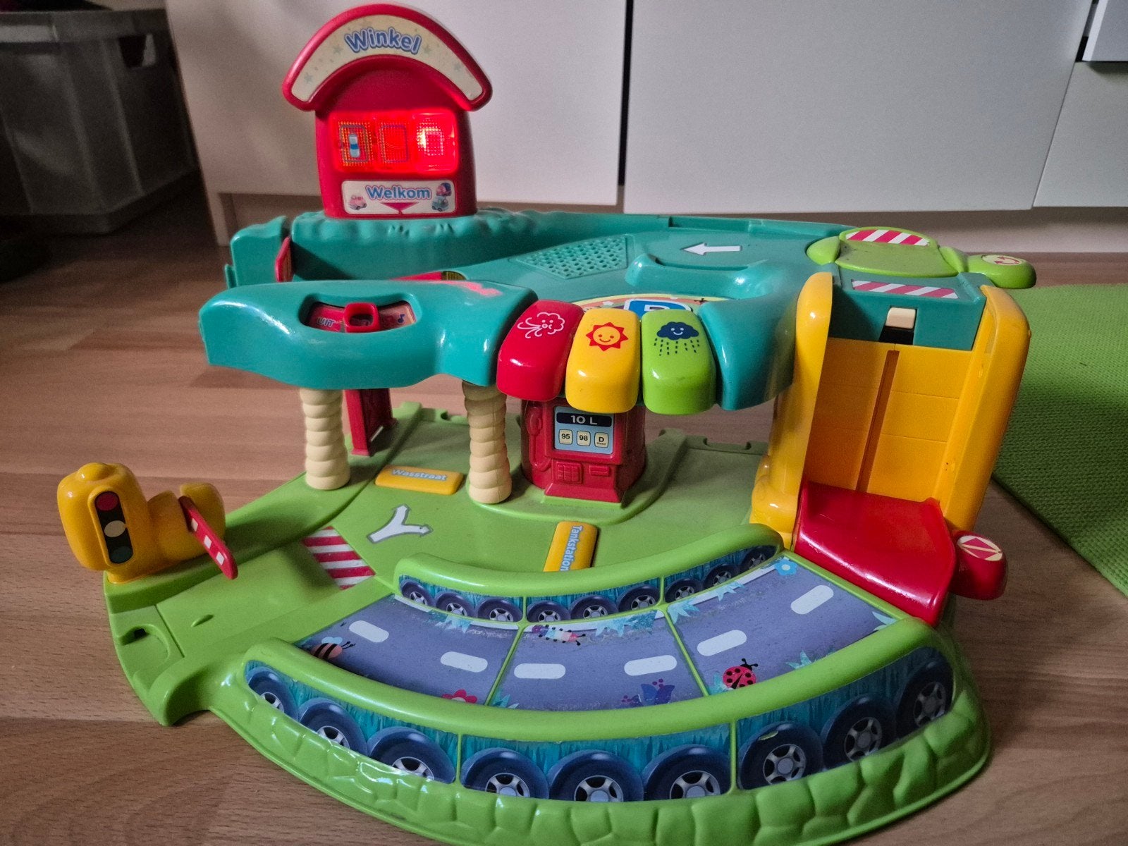Zoef Zoef Autogarage met toebehoren en voertuigen, Kinderen en Baby's, Ophalen of Verzenden, Gebruikt
